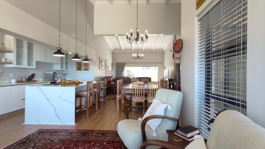 3 Bedroom Property for Sale in Blue Ridge Western Cape